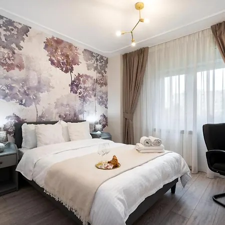 Felicity By The Park *