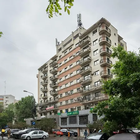 Felicity By The Park